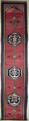 Bidjar Kelim antik, Persien, 19.Jhd, Wolle auf Baumwolle, ca. 475 x 96 cm, restauriert, EHZ: 3, (fleckig),aus Sammlungsauflösung