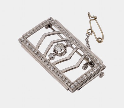 Platin Diamant-Brosche, Pt. 950/000, quadratisch, 3 Brillanten und 56 8/8-Diamantenzus. ca. 1.50 ct Weiß/si, ca. 4.3 x 2.5 cm, mit ...