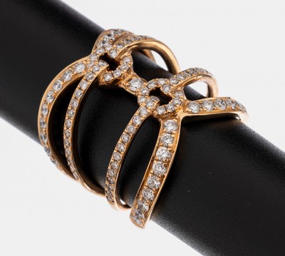 18 kt Gold Brillant-Ring, GG 750/000, außergewöhnliche Gestaltung, 109 Brillanten zus. ca. 1.31 ct Weiß/si, RW 52, ca. 7.6 g