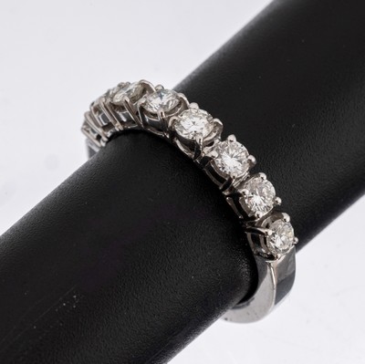14 kt Gold Brillant-Ring, WG 585/000, 8 Brillanten zus. ca. 1.00 ct Weiß/si, ca. 5.2 g, RW 56