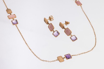 18 kt Gold Amethyst Rosenquarz Schmuckset, GG 750/000, best. aus: Collier und Paar Ohrgehänge, facett. Amethyste und Rosenquarze zus. ca. 10.00 ct, ...
