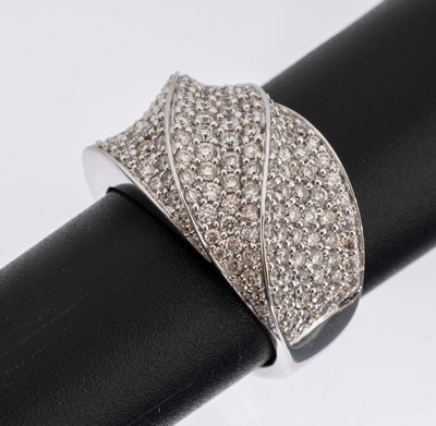 18 kt Gold Brillant-Ring, WG 750/000, Brillanten zus. ca. 1.92 ct (grav.) Weiß/si, RW 54, ca. 10.8 g