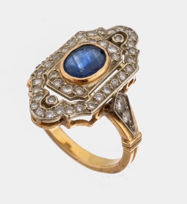 18 kt Gold Saphir-Brillant-Ring, GG/WG 750/000, Frankreich, im Stil des Art Deco, mittig ovalfacett. Saphir ca. 1.0 ct, 42 Brillanten zus. ca. 0.60 ...