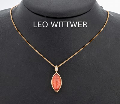 18 kt Gold LEO WITTWER Brillant-Collier, RG750/000, navettef. Mittelteil, folierter Bergkristall, 3 Brillanten zus. ca. 0.03 ct (grav.) Weiß/si, an ...