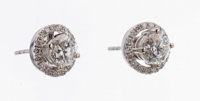 Paar 18 kt Gold Brillant-Ohrstecker, WG 750/000, 2 Brillanten, 1 x 0.69 ct hochfeines Weiß(E)/vs1 1 x 0.64 ct hochfeines Weiß(E)/vvs2, abnehmbare ...