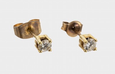Paar 14 kt Gold Brillant-Ohrstecker, GG 585/000 gepr., 2 Brillanten zus. ca. 0.30 ct Weiß/si, Brisuren sek.