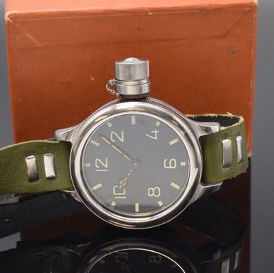 Russische Taucheruhr, UDSSR um 1960, Handaufzug, schweres Stahlgeh. über Lünette verschr., Krone unter verschr. Schutzkappe, orig. Taucherband, ...