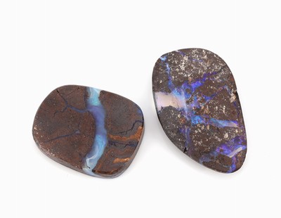 2 lose Opalmatrixe, ca. 43 ct