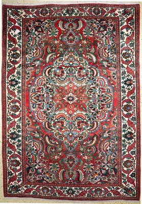 Bachtiar alt, Persien, Mitte 20.Jhd, Wolle auf Baumwolle, ca. 346 x 243 cm, EHZ: 2, (restauriert)