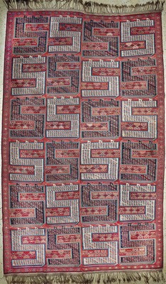 Sileh Sumakh antik, Kaukasus, 19.Jhd, Wolle auf Wolle, ca. 400 x 250 cm, (2 Bahnig),EHZ: 2, flachgewebe mit S-Drachenmuster, selten in Übergröße ...