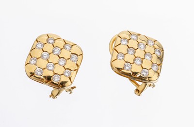 Paar 18 kt Gold Brillant-Ohrstecker, GG 750/000, bes. mit 24 Brillanten zus. ca. 0.72 ct Weiß/si, ca. 1.3 x 1.3 cm, ca. 6.7 g