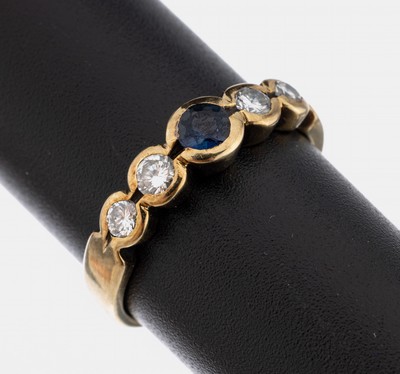 14 kt Gold Brillant-Saphir-Ring, GG 585/000, 4 einzeln gefasste Brillanten zus. ca. 0.22 ct Weiß/si, 1 rundfacett. Saphir ca. 0.12 ct, RW 51, ca. ...