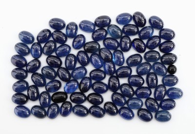 Lot lose Saphire, ovale Cabochons, zus. ca. 90.53 ct