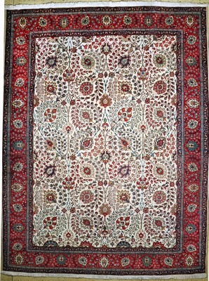 Täbriz, Persien, ca. 50 Jahre, Wolle auf Baumwolle, ca. 392 x 300 cm, EHZ: 2