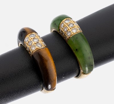 18 kt Gold Farbstein-Diamant-Ringduo, GG 750/000, 1 x Nephrit-Einlage, 15 8/8-Diamantenzus. ca. 0.12 ct Weiß/si, RW 48, 1 x Tigeraugen-Einlage, 15 ...