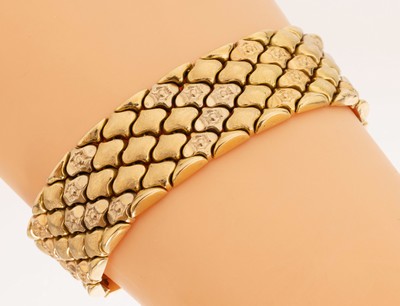 18 kt Gold Armband, GG 750/000, Glieder sat. und grav., L. ca. 17.5 cm, Kastenschloss mit 2 Sicherheitsachten, ca. 47.9 g