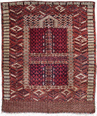 Tekke Engsi antik, Turkmenistan, 19.Jhd, Wolle auf Wolle, ca. 140 x 120 cm, EHZ: 3