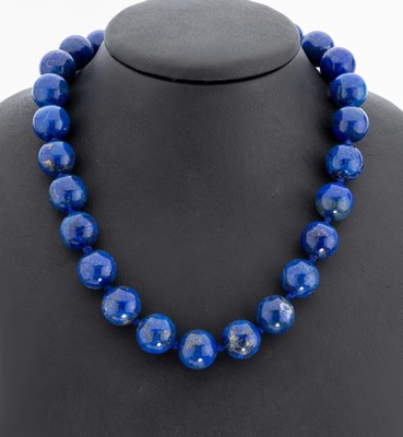 Lapislazuli-Collier, endlos, Lapislazuli- Kugeln, D. ca. 14 mm, mit Pyriteinschlüssen, L. ca. 80 cm