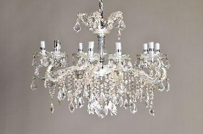 Deckenlüster, wohl deutsch, Ende 20.Jh., reicher Glasbehang, Prismenketten, geschliffenes Glas, 10 Arme je mit Brennstellen, H. 65cm, D. 80cm, z.T. ...