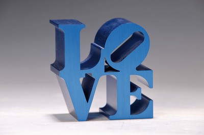 Robert Indiana, Aluminiumskulptur, verkleinertes Modell nach dem Monumetalwerk aus Stahl, Hrs. IMA Inidanopolis Mueum of Art,2012, ca. 8 x 7 x 4 cm, ...