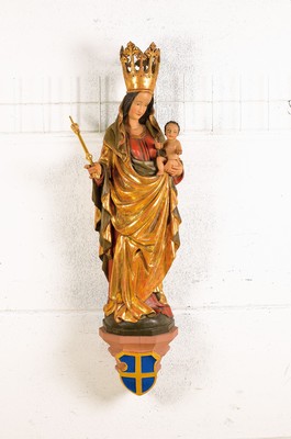 Große Heiligenfigur, "Die gekrönte Osnabrücker Madonna", 1973, Eiche, qualitätvolle Schnitzerei nach dem Vorbild aus dem Jahre 1510 vom ...
