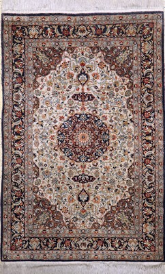 Seidenteppich, China, Ende 20.Jhd, reine Naturseide, ca. 185 x 125 cm, EHZ: 2