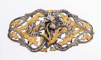 2-tlg. Gürtelschließe, Frankreich um 1900, Messing teilversilbert, reiner Jugendstil, florale geschwungene Formsprache, ca. 11.3 x 6cm