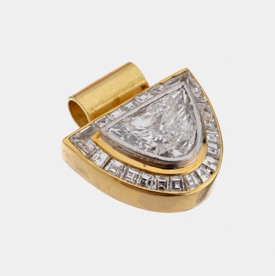 18 kt Gold Diamant-Anhänger, GG 750/000, qualitätvolle Verarbeitung, mittig halboval facett. Diamant ca. 1.15 ct feines Weiß/vs-si,umgeben von 4 ...