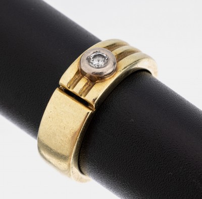 14 kt Gold Brillant-Ring, GG/WG 585/000, inWG gefasster Brillant ca. 0.08 ct Weiß/si, RW 52, ca. 5.3 g