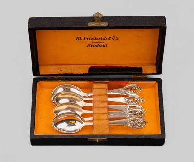 Set 6 Kaffeelöffel, 800er Silber, geschwungener Stielabschluss, dazu 1 passenderVorlegelöffel, ca. 90 g, in orig. Etui