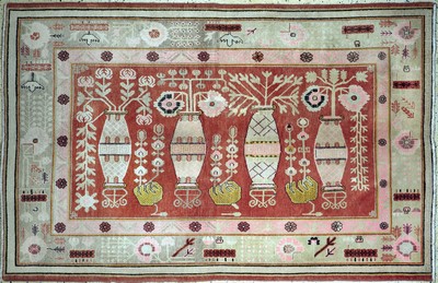 Khotan alt, Turkestan, Anfang 20.Jhd, Wolleauf Baumwolle, ca. 268 x 177 cm, EHZ: 2-3 (kleine Restaurierungen).