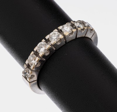14 kt Gold Halbmemoryring, WG 585/000, 7 Brillanten zus. ca. 0.50 ct Weiß/si, RW 51, ca. 4.3 g