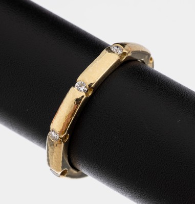 18 kt Gold Brillant-Ring, GG 750/000, 8 Brillanten zus. ca. 0.16 ct feines Weiß/vs-si,RW 57, ca. 5.1 g