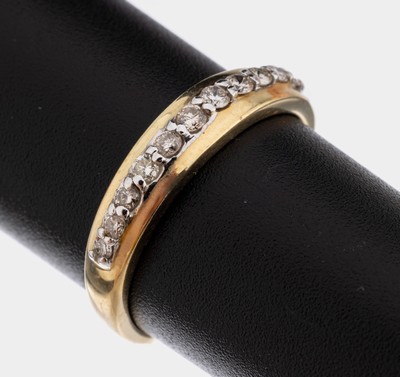 14 kt Gold Brillant Ring, GG/WG 585/000, 11Brillanten in WG gefasst zus. ca. 0.22 ct Weiß/si, RW 51, ca. 2.3 g