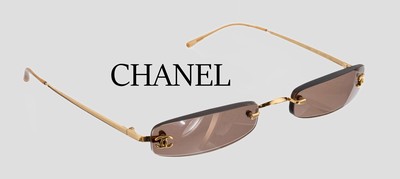 CHANEL Lese-Sonnenbrille, vergoldet, Gläser mit Lesestärke, orig. Etui und Brillen-Putztuch, Gebr.-Spuren