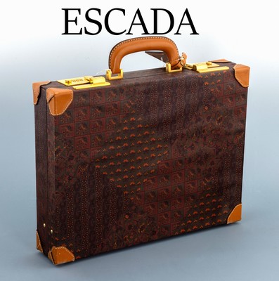 ESCADA Aktenkoffer, Canvas/Leder, Beschläge vergoldet, Lagerspuren, ca. 8 x 42 x32 cm, orig. Dustbag