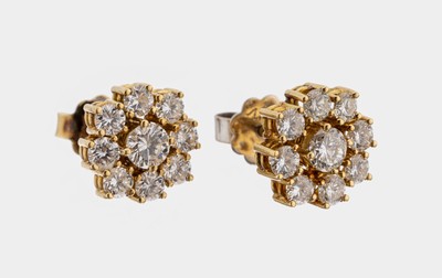 Paar 14 kt Gold Brillant-Ohrstecker, GG 585/000 gepr., 18 Brillanten zus. ca. 1.10 ct feines Weiß-Weiß/si-p, 1 Brisur WG, ca. 3.4 g