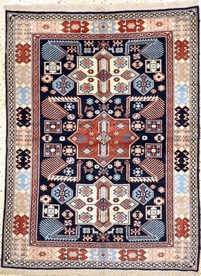 Ghochan fein, Persien, Neuwertig, Wolle aufWolle, ca. 177 x 137 cm, EHZ: 2
