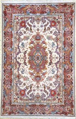 Täbriz fein(50 Raj), Persien, Mitte 20.Jhd,Korkwolle mit Seide, ca. 153 x 102 cm, EHZ: 2
