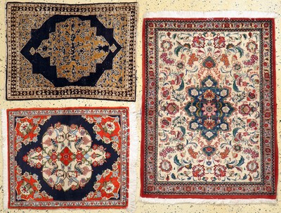 Konvolut 2 Ghom Kork & Seide, Persien, Ende20.Jhd, Korkwolle & Seide, ca. 111 x 81 cm, EHZ: 2-3
