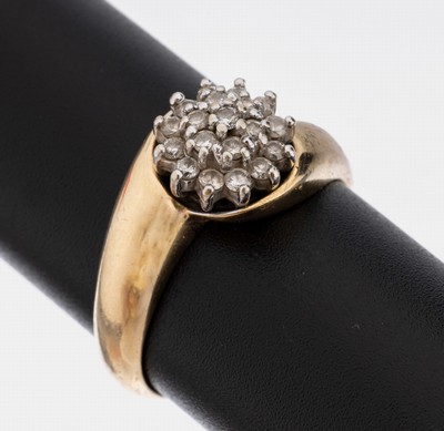 14 kt Gold Brillant-Ring, GG/WG 585/000, 19 Brillanten zus. ca. 0.30 ct Weiß/p1, ca. 6.5 g, RW 58.5