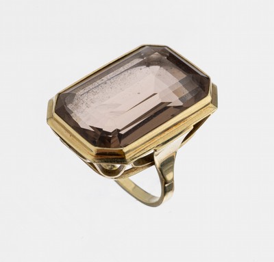 14 kt Gold Rauchquarz-Ring, GG 585/000, oktogonal facett. Rauchquarz ca. 28 ct, RW 50,ca. 11.3 g