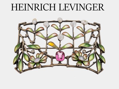 Jugendstil Brosche, HEINRICH LEVINGER Pforzheim um 1900, Silber, barocker Perlchenbesatz, plique-a-jour-Email im Verlaufvon grün bis rosa, L. ca. 7 ...