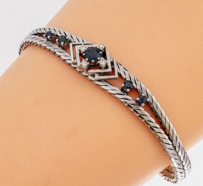 14 kt Gold Saphir-Diamant-Armband, WG 585/000, 5 rundfacett. Saphire zus. ca. 0.40 ct, 4 kl. Diamanten zus. ca. 0.16 ct Weiß/si, L. ca. 16.5 cm, ...