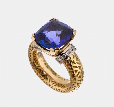 18 kt Gold Tansanit-Brillant-Ring, GG/WG 750/000, qualitätvolle Einzelanfertigung einesrenommierten Idar-Obersteiner Goldschmieds, Ringschiene ...