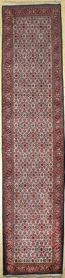 Bidjar, Persien, Ende 20.Jhd., Wolle auf Baumwolle, ca. 390 x 90 cm, EHZ: 2
