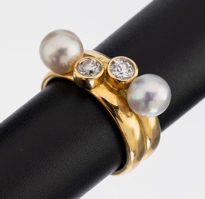 18 kt Gold Diamant-Zuchtperl-Ring, GG 750/000, 2 Altschliffdiamanten zus. ca. 0.40 ct Weiß/p, Zuchtperlen, D. ca. 6.9 mm, RW 56, ca. 12.4 g