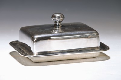 Butterdose mit zwei Glaseinsätzen, deutsch, Sterlingsilber, 20. Jh., Glaseinsatz herausnehmbar, ein Ersatzeinsatz, ca. 8 x 16 x 12.5 cm, ca. 370 g