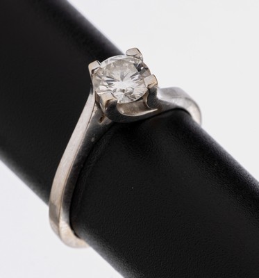 14 kt Gold Brillant Ring, WG 585/000, Brillant ca. 0.75 ct Weiß/vs2, RW 54, ca. 3 g, im Etui