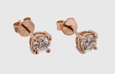 Paar 14 kt Gold Diamant-Ohrstecker, RoseG 585/000, 2 Altschliffdiamanten zus. ca. 0.63 ct Weiß-l.get.Weiß/si-p